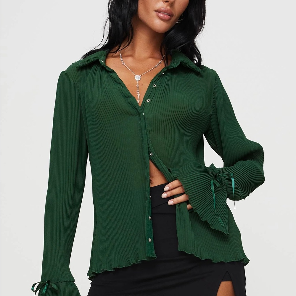SOLD ⚠️Princess Polly Ravil Shirt Forest Green | Excellent Condition never worn